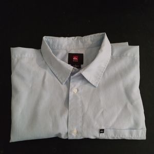 Men's Quiksilver shirt.